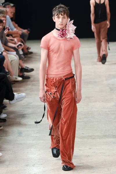 Look 22
